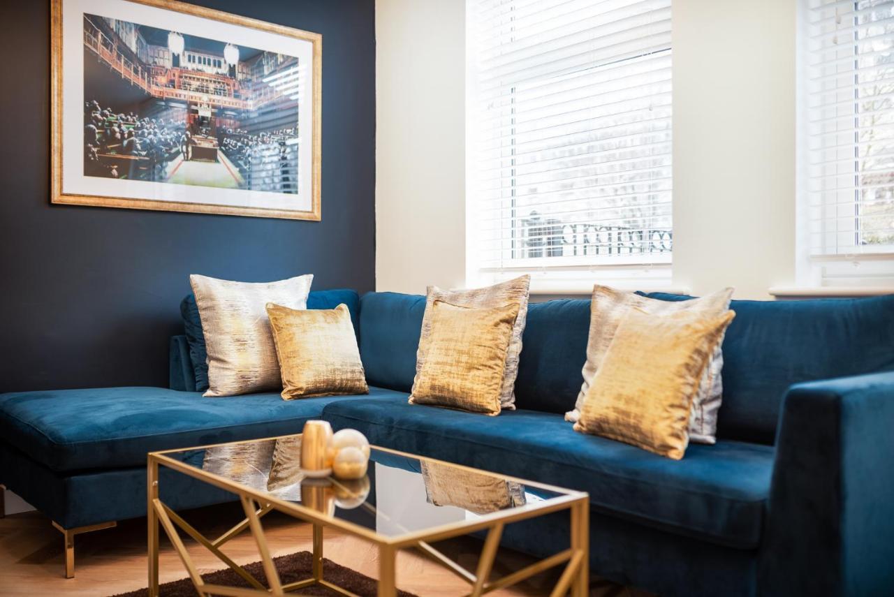 London'S Modern Nuance Apartment - Battersea Exterior photo